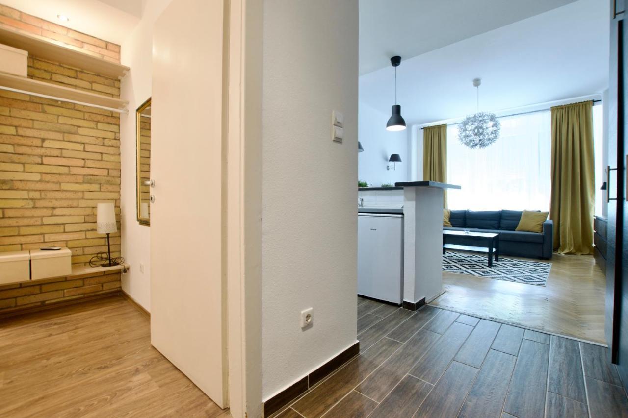 Standard Apartment By Hi5 - Center Of City Center Budapest Exterior photo